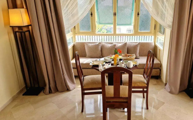 Alhambra Thalasso Hotel