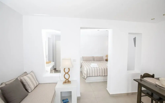 Santorini View Studios-Adults Only
