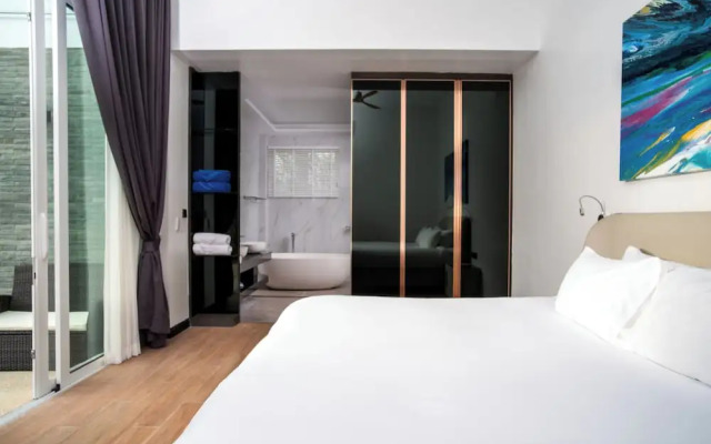 Sky - 4BR Private Villa in Phuket