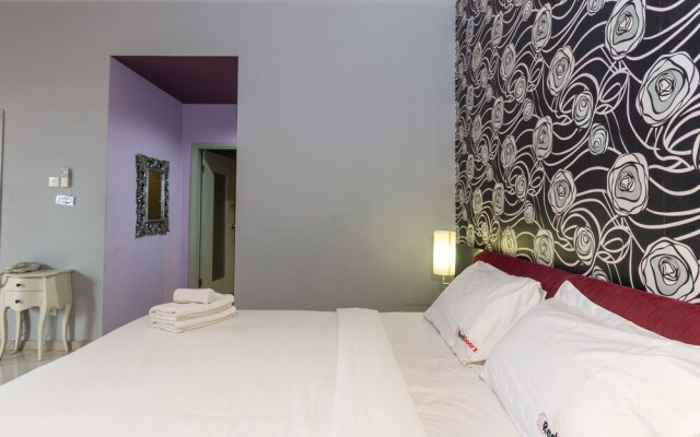 RedDoorz @ Legian Kuta