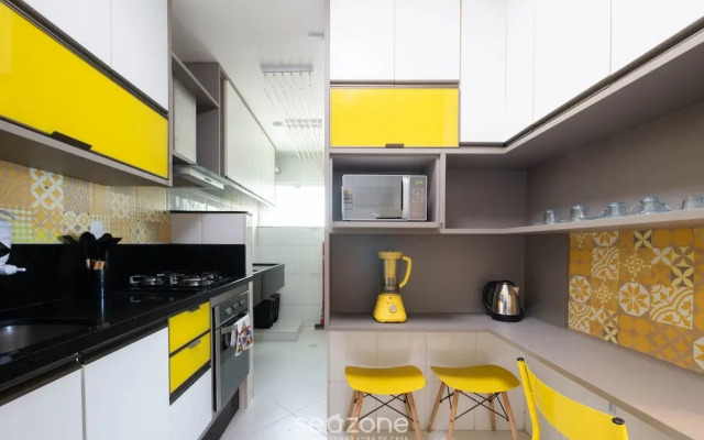 Apt. w/ Balcony 500m From the Beach Rei0206