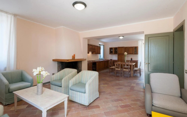 Stunning Apartment in Pesaro With Wifi and 6 Bedrooms