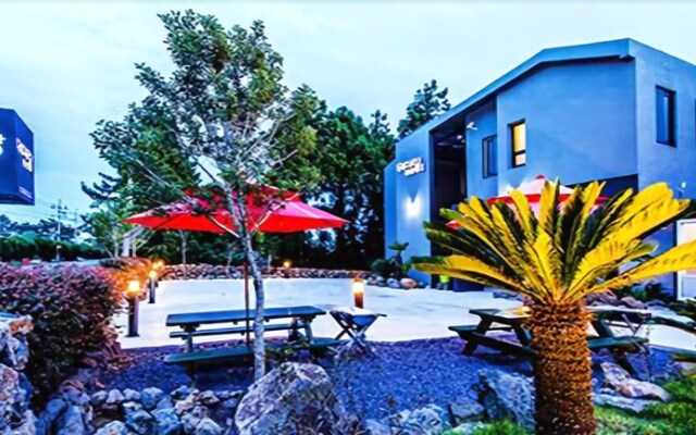 Seogwipo Wemerang Pension