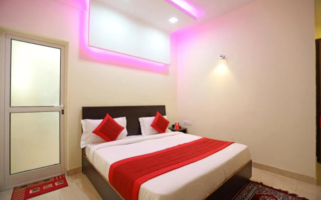 OYO 10889 Hotel Green Residency