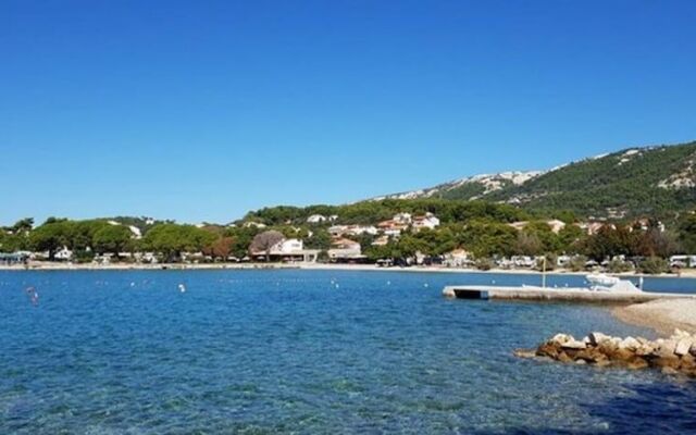 Apartments and Rooms Pende