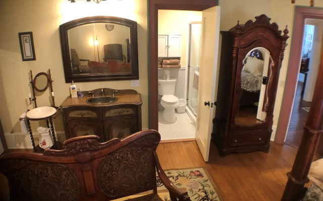 The Parsonage Inn LLC
