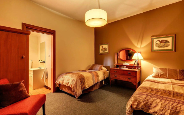 Kermandie Waterfront Hotel