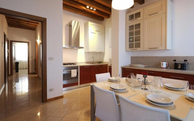 Venice Halldis Apartments