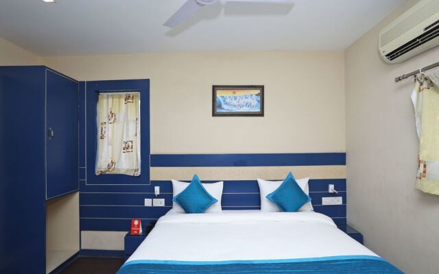 OYO 10284 Hotel Transit