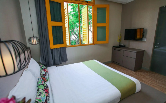 Champion Hotel (SG Clean Certified & Staycation Approved)