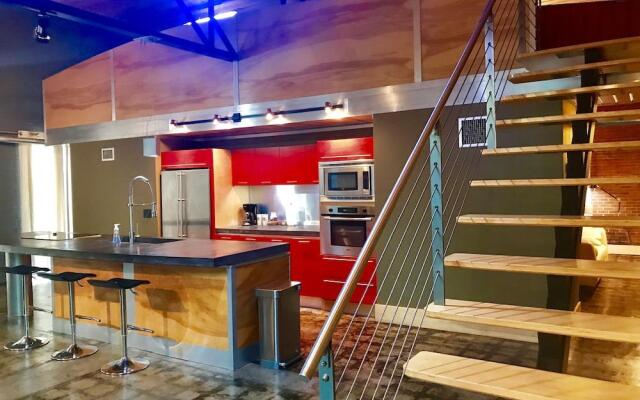 The Hangar Lofts Hotel