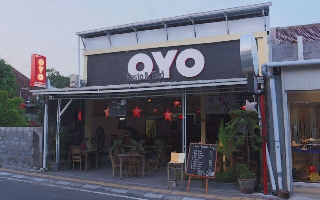 OYO 426 Hotel Gading Resto