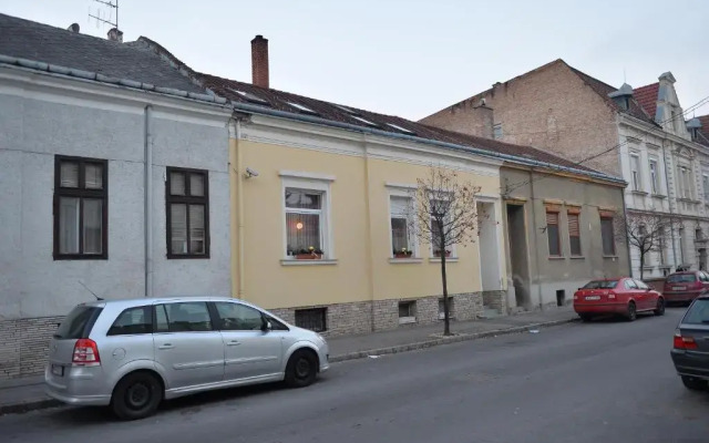 Sopron Eszter Apartman