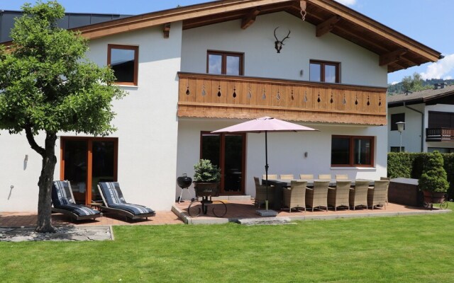 Spacious Chalet With Garden in Salzburg