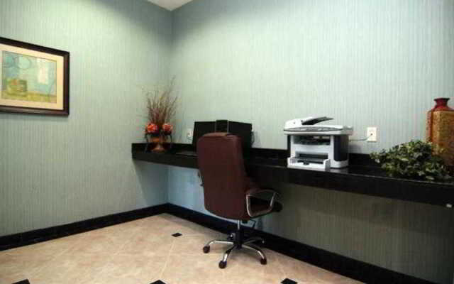 Best Western Marlin Inn & Suites