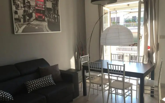 Apartment LED - Enzos Place