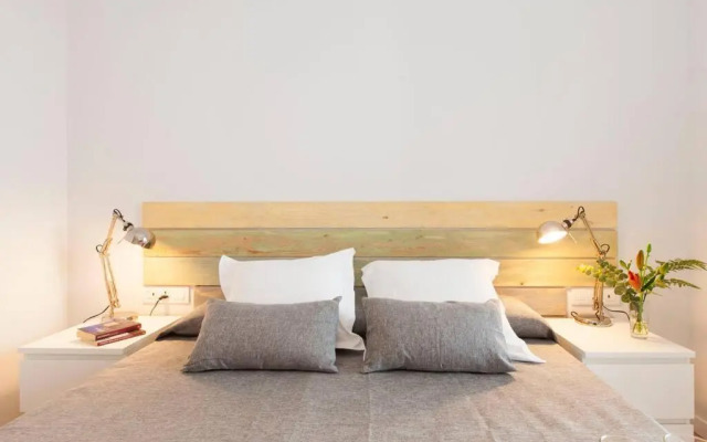 Perfectly located 4bed 4bath apartment in Barcelona 2 2