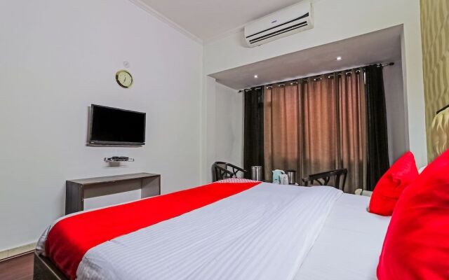 OYO 18465 Hotel Nestway