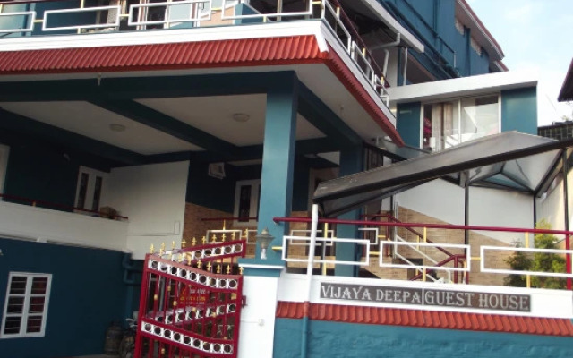 OYO 28641 Vijaya Deepa Guest House