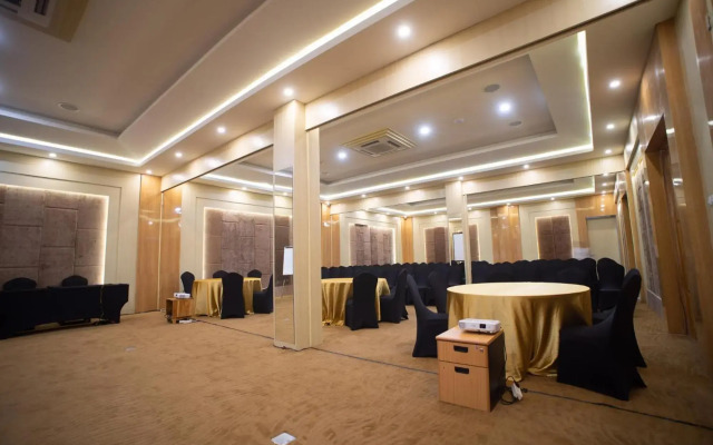Luminor Hotel Banyuwangi Yos Sudarso by WH