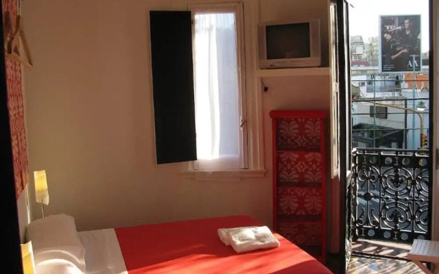06 Soho Suites Bed & Breakfast