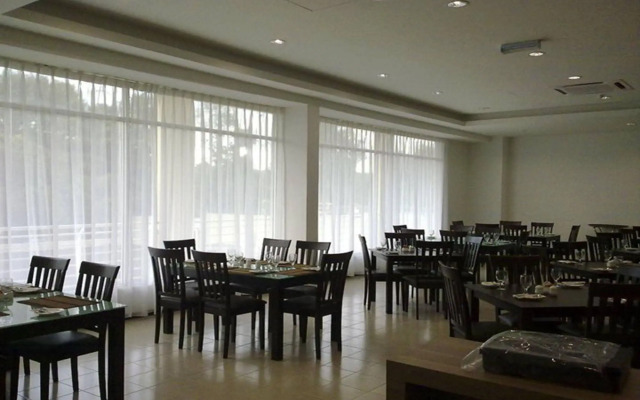 World Youth Hotel