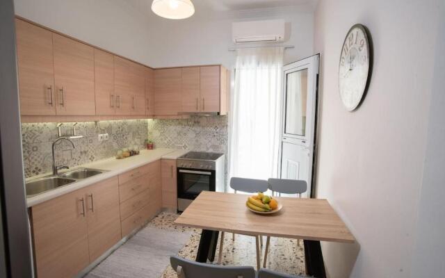 Hellona house ,sunny and cozy apartment's