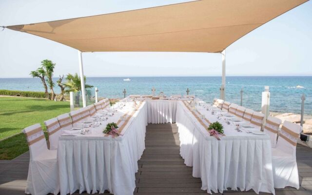 Pernera Beach Hotel