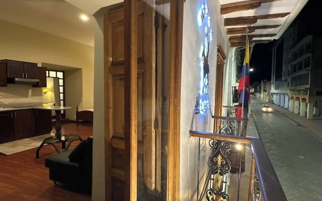 Hotel & Suites El Quijote