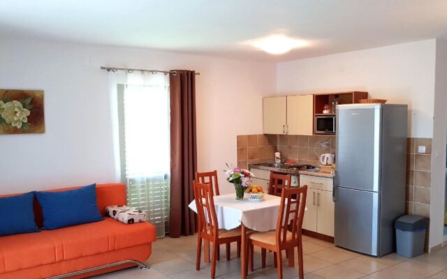 Gregovic Family Apartments