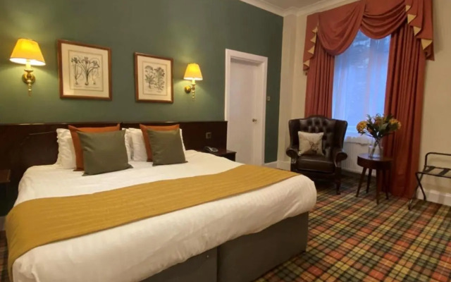 The Royal George Hotel