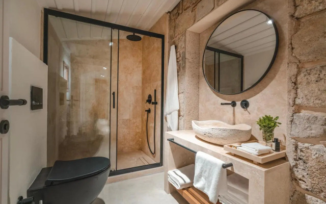 6 Rooms by Azumare