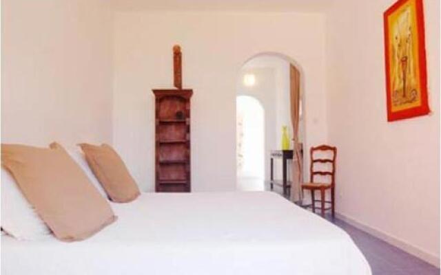 Hotel Atlantic Evasion