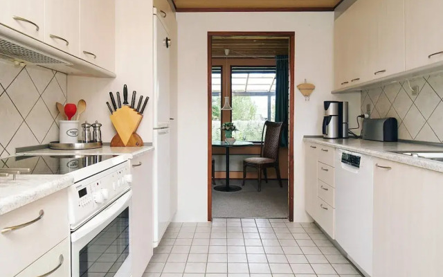 6 Person Holiday Home in Store Fuglede-by Traum