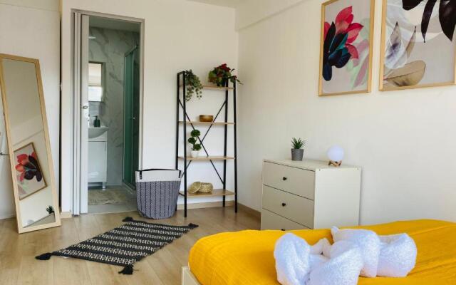 Pink Flamingo 1-BR apartment in Larnaca