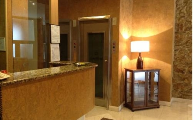 Eva Hotel