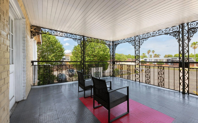 Super 8 by Wyndham New Orleans