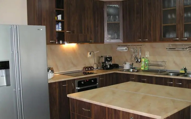 Nadezhda-Tsonevski Guest House