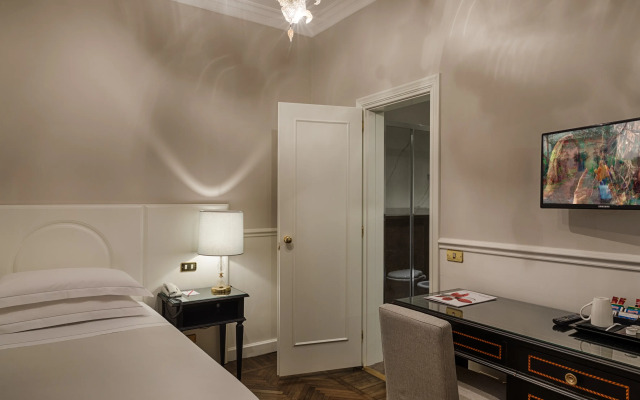 Plaza Hotel Lucchesi
