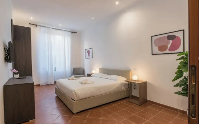 JOIVY Flats Next To Fontana di Trevi
