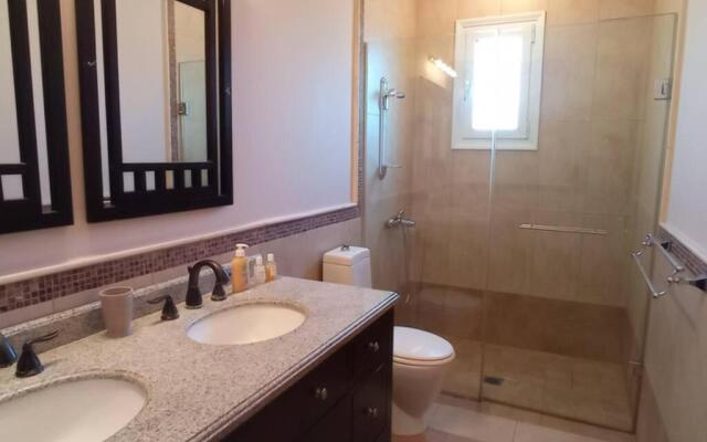 Villa IRENE Evia, 4 bdr, Pool, 500m to Beach