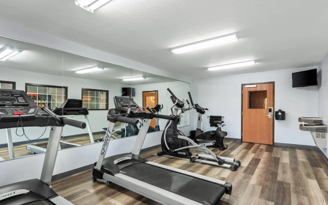 Suburban Studios Clarksville-Louisville North