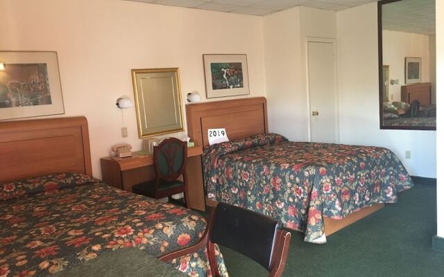 Capri Lynbrook Motor Inn
