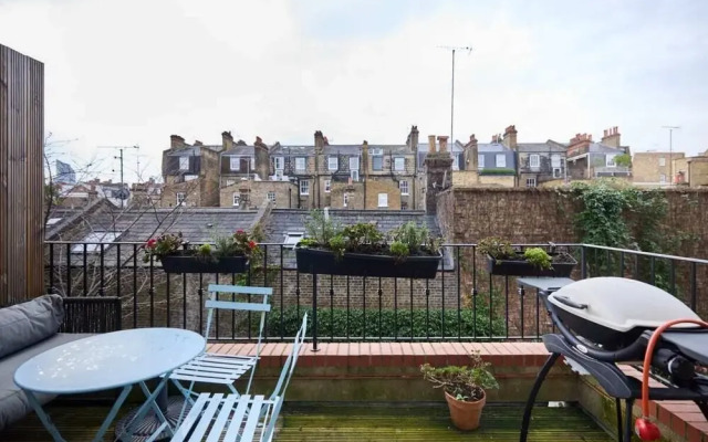 The Chelsea Gem - Charming 1bdr With Balcony