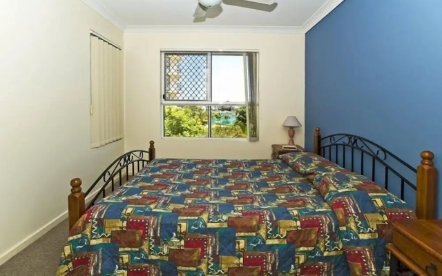 Budds Beach Apartments