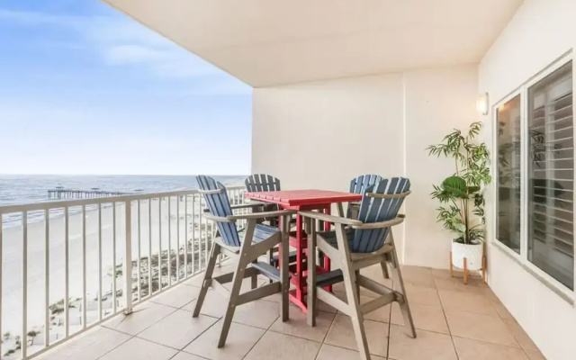 Admirals Quarters 802