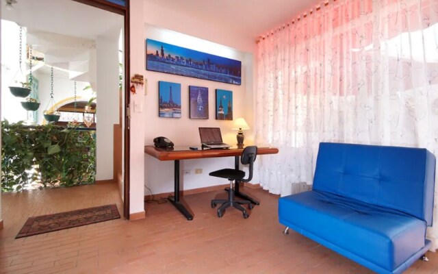 Comfort Relaxing In Blue. San Antonio
