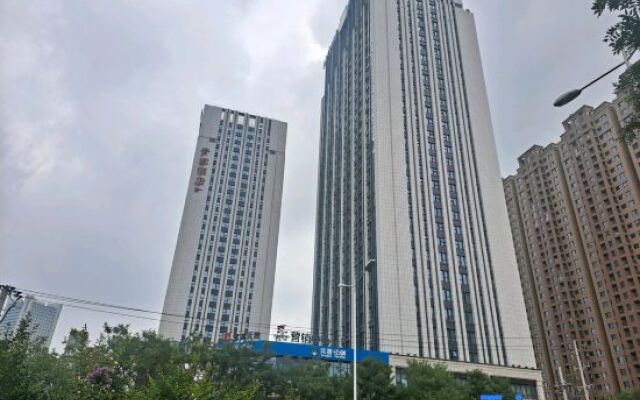 Zimu B&B Hotel (Xinxiang Baolong Yu Branch)