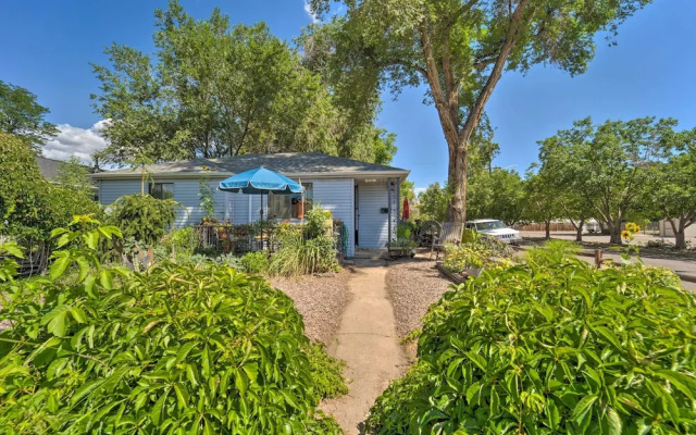 Walk to Olde Town Arvada - 1940 Vintage Bungalow!