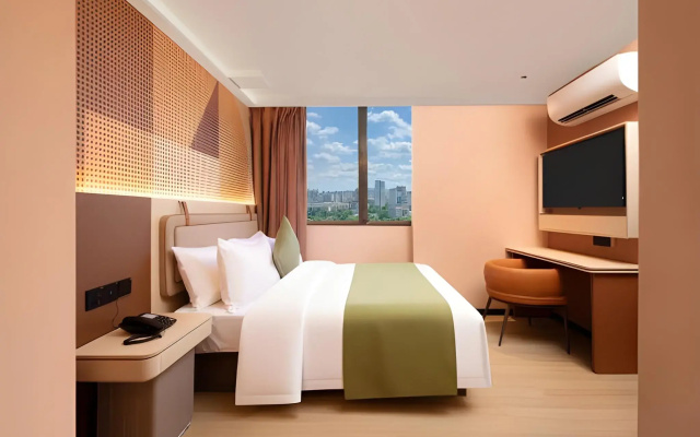 A Hotel Farrer Park - Newly Renovated